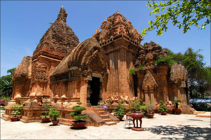 ĐIỂM MẶT 10 địa điểm du lịch Nha Trang không nên bỏ qua