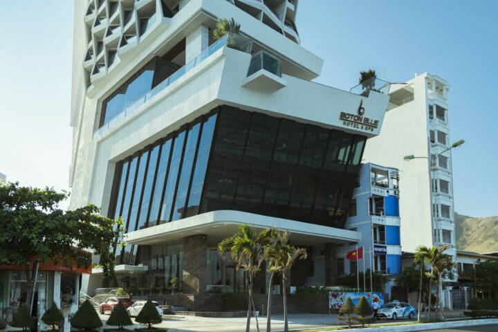 'Sang chảnh' top 7 khách sạn 5 sao đẹp, cao cấp, hiện đại nhất Nha Trang