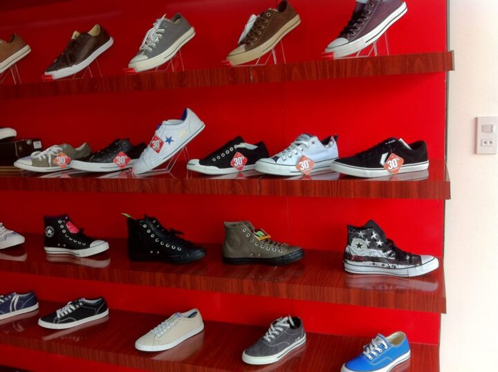 Top 8 shop giày nam ở Đồng Hới đẹp và chất lượng