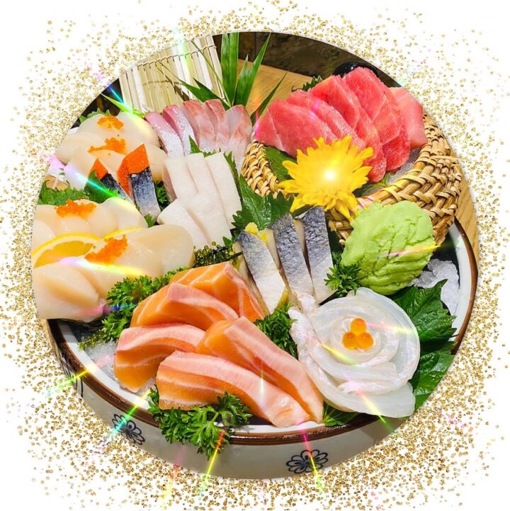 Cách bày biện thức ăn vô cùng đẹp mắt và khoa học chuẩn phong cách người Nhật.