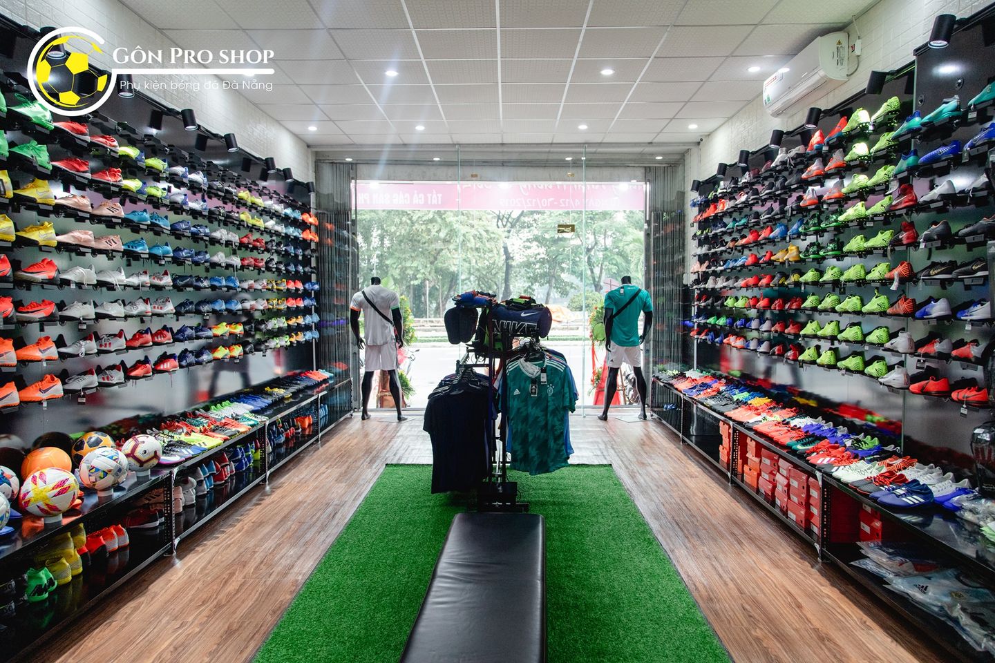 Bỏ túi ngay Top 7 shop giày bóng đá chất lượng ở Đà Nẵng