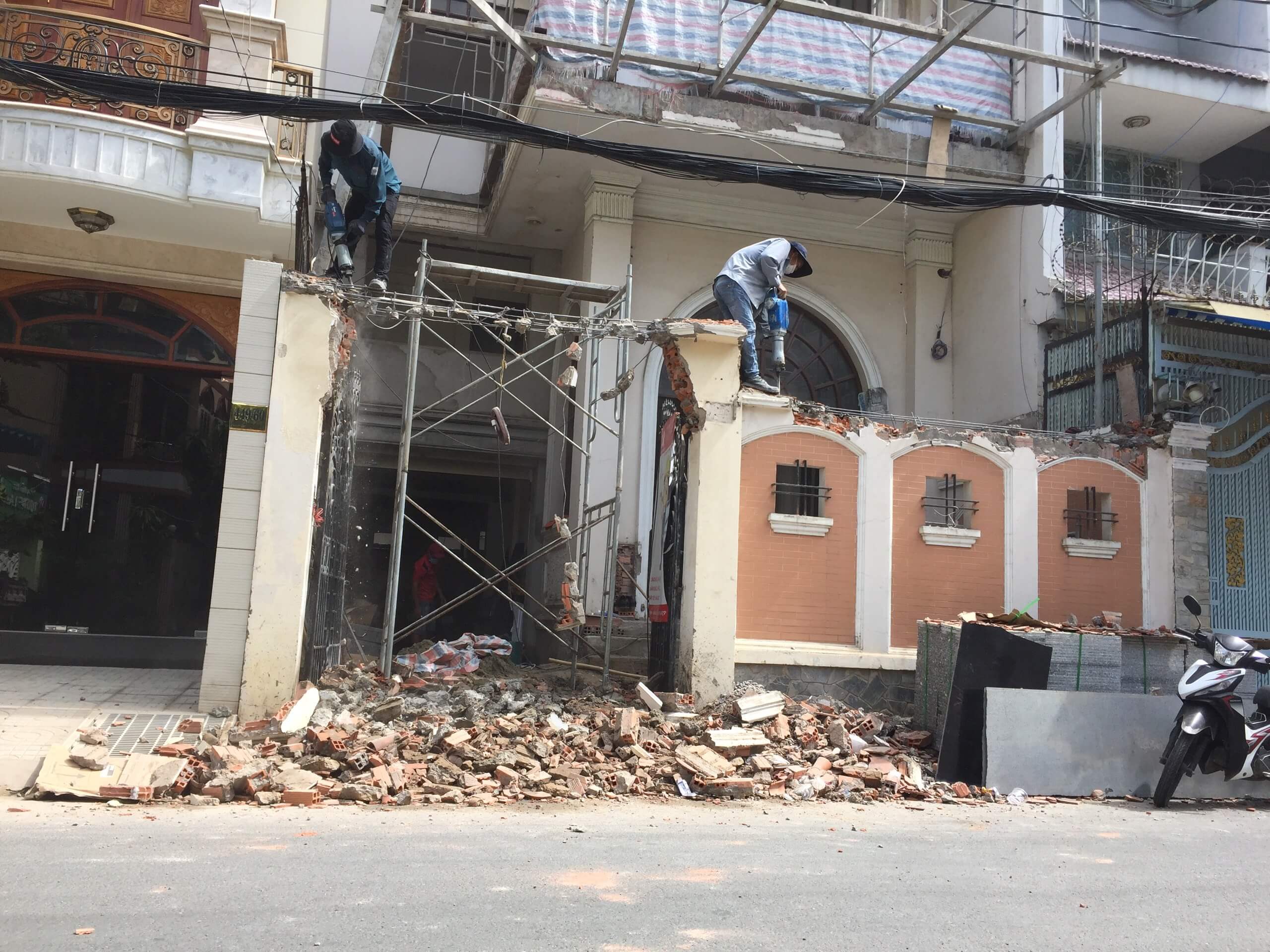 phá dỡ nhà tại Đà Nẵng