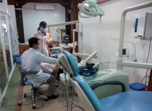 Địa chỉ trồng răng implant tại Đà Nẵng được trang bị với hàng loạt các dụng cụ y tế tân tiến và hiện đại nhất từ nước ngoài.