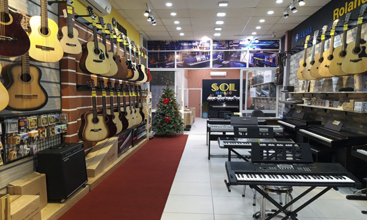 cửa hàng nhạc cụ ở Nha Trang