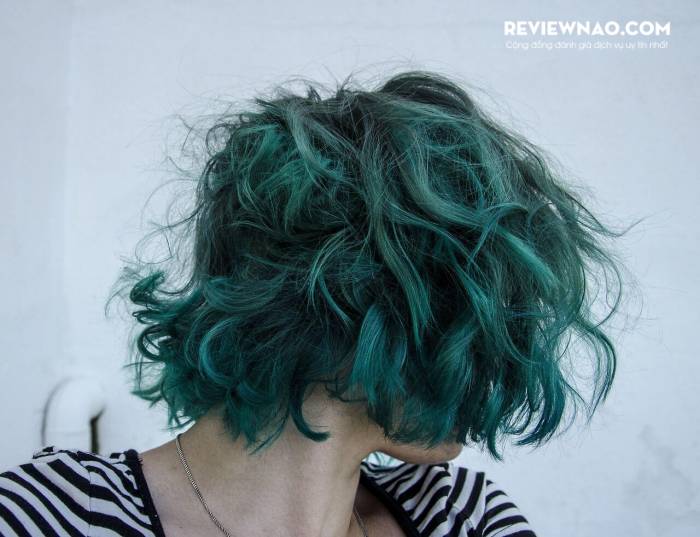 Nhuộm tóc màu tóc xanh rêu