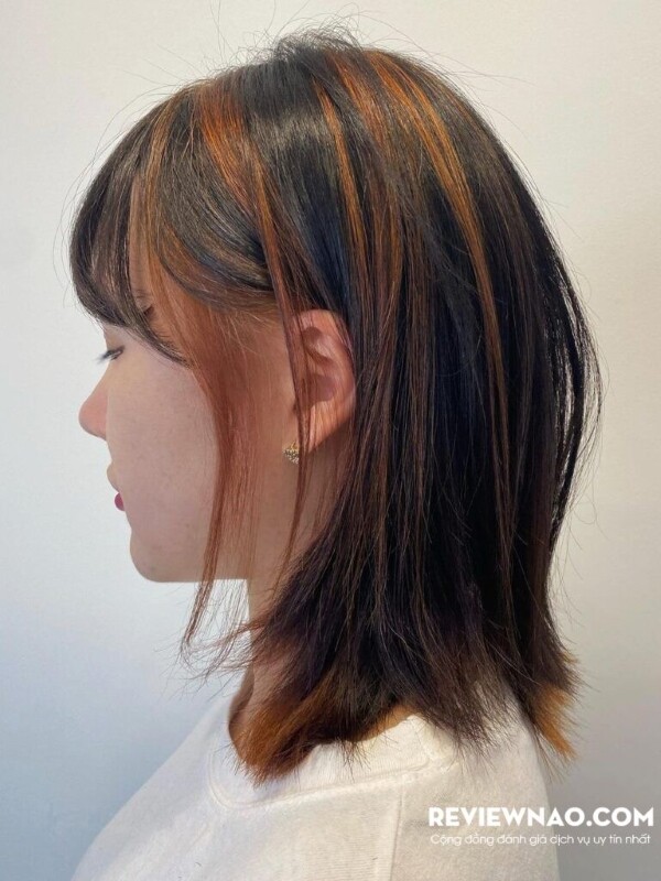 Tóc highlight màu cam cho tóc đen