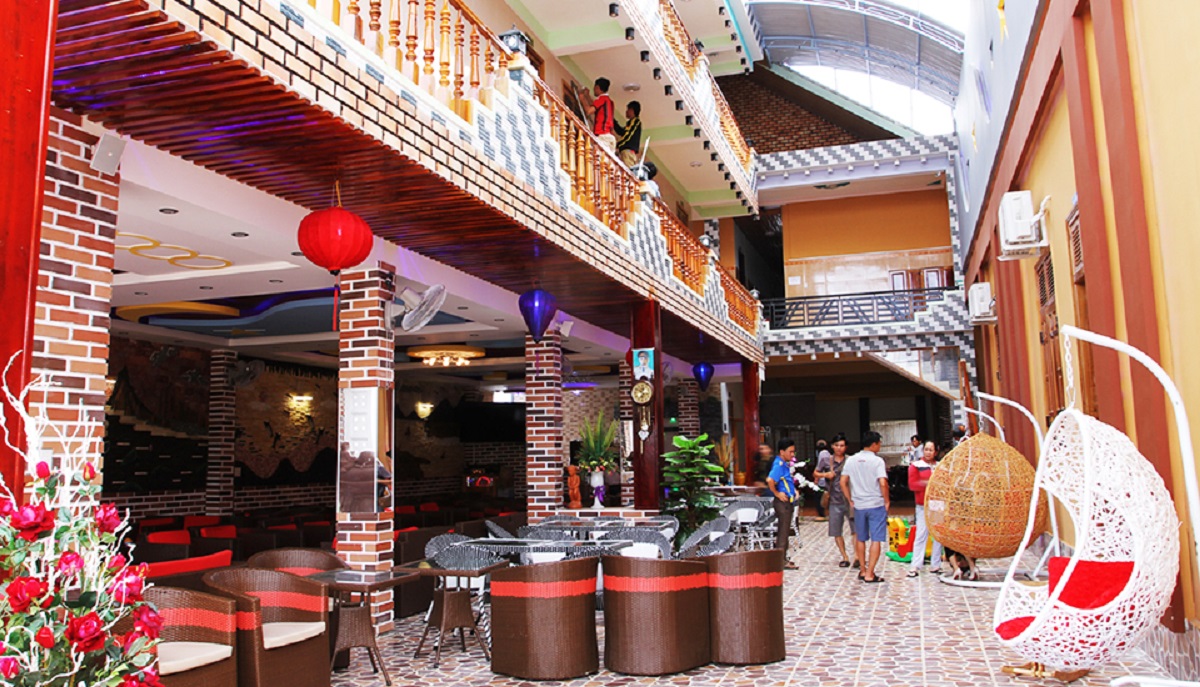 Khách sạn Vân Tân Măng Đen