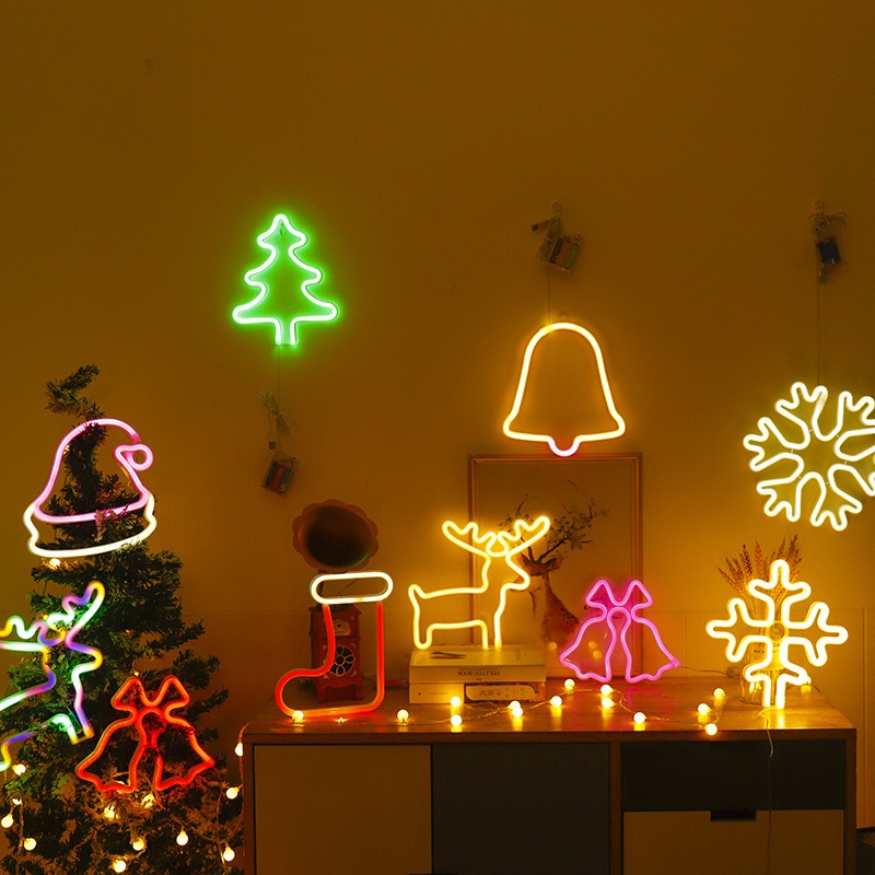 Trang trí Noel với đèn nhựa neon