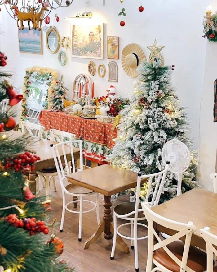 quán cafe trang trí Giáng sinh đẹp ở Đà Nẵng